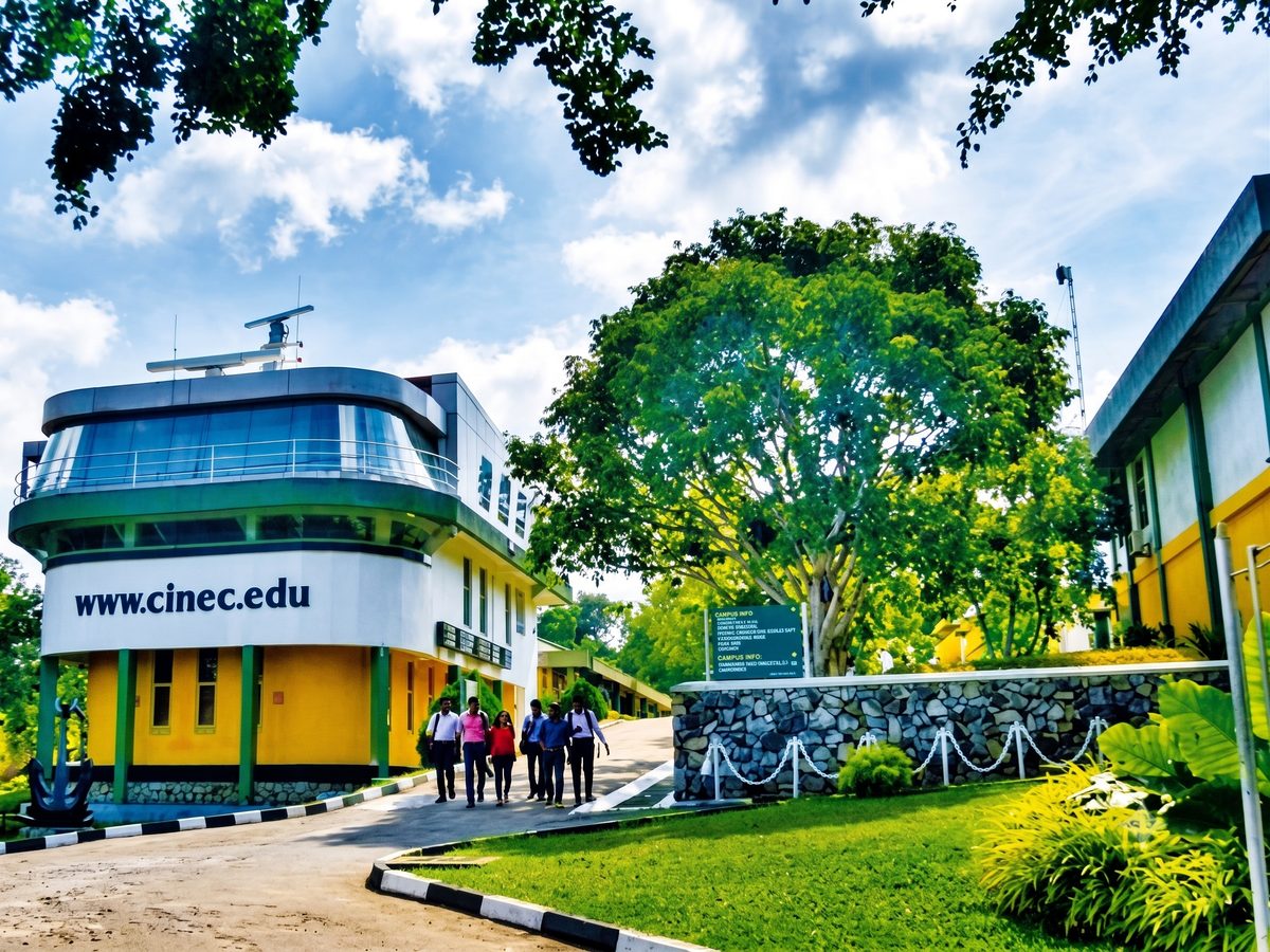 CINEC Campus buildings and grounds